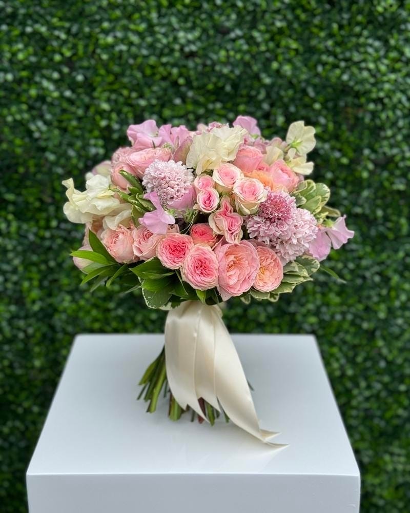 【大判希少本】A Treasury of Bridal Bouquet 大判希少本】A Treasury of Bridal Bouquet