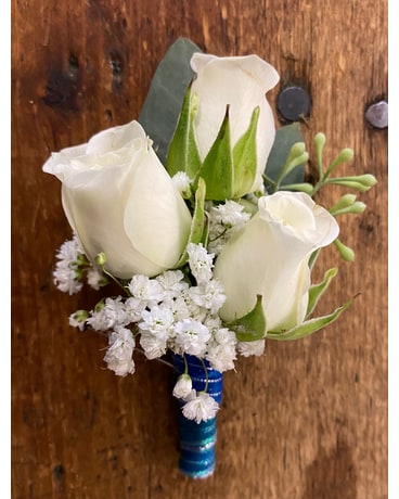 The Regal Boutonniere Boutonniere