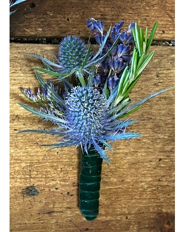 Enchanting Boutonniere Boutonniere