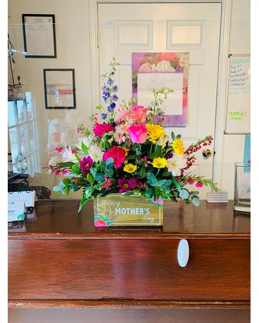 Colorful Mother's Day FLorist Choice Flower Arrangement