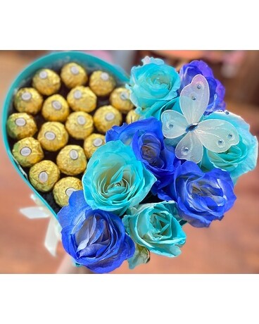 Handcrafted Tiffany Rose Heart Box Flower Arrangement