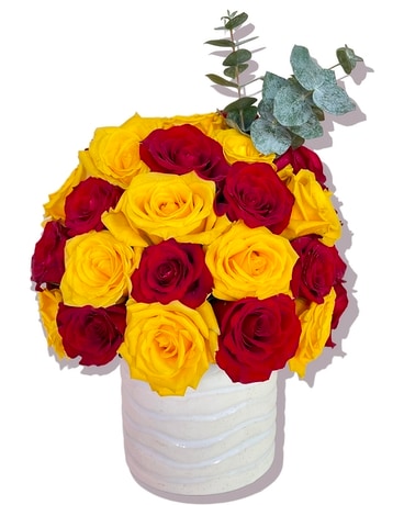 Jaanu Flower Arrangement