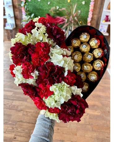 Hydrangea Heart Box Flower Arrangement