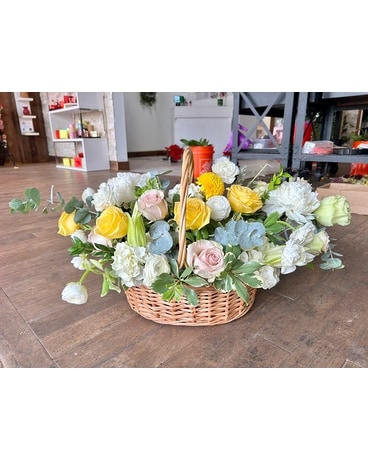 Pioneer Basket Basket Arrangement
