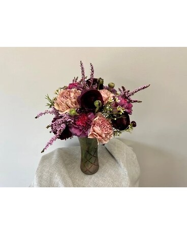 Elegance Flower Arrangement
