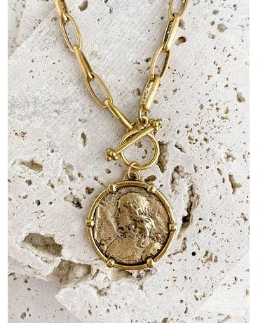 Joan of Arc Necklace Flower Arrangement