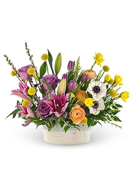 Spring Splendor Flower Arrangement