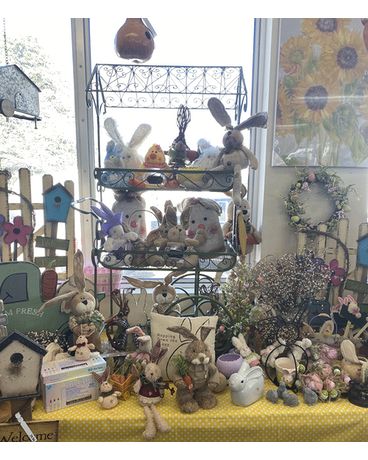 Garden Spot Easter Decor Flower Arrangement