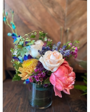 Spring fresh Flower Arrangement