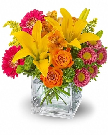 Summertime Splash Flower Arrangement