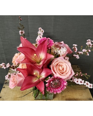 TCL's Shades of Pink Flower Arrangement