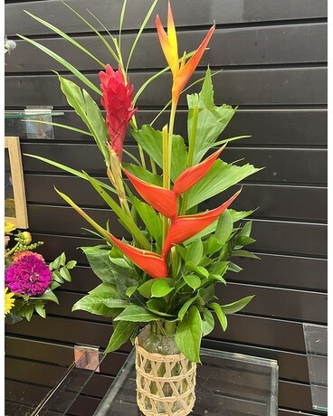 Hawaiian Breeze Flower Arrangement