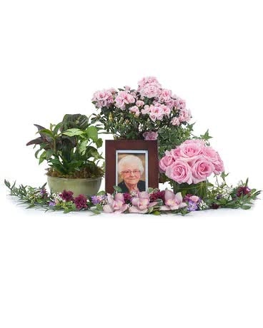 Lovely Lady Tribute Flower Arrangement