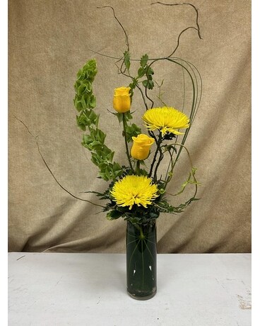 Stylish Sunshine Flower Arrangement