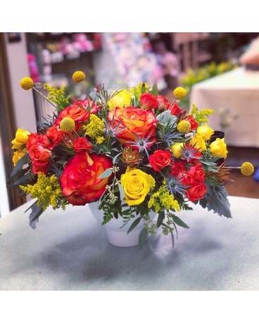 Summer Romance Centerpiece Flower Arrangement