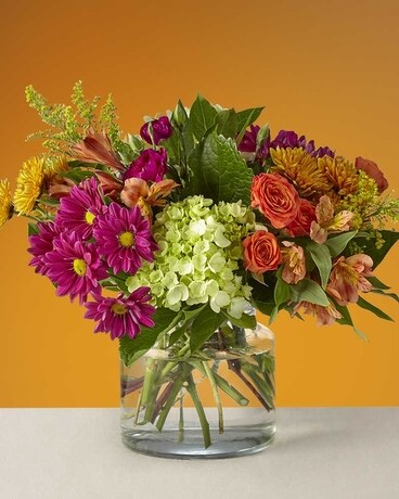 The FTD® Crisp & Bright Bouquet Flower Arrangement
