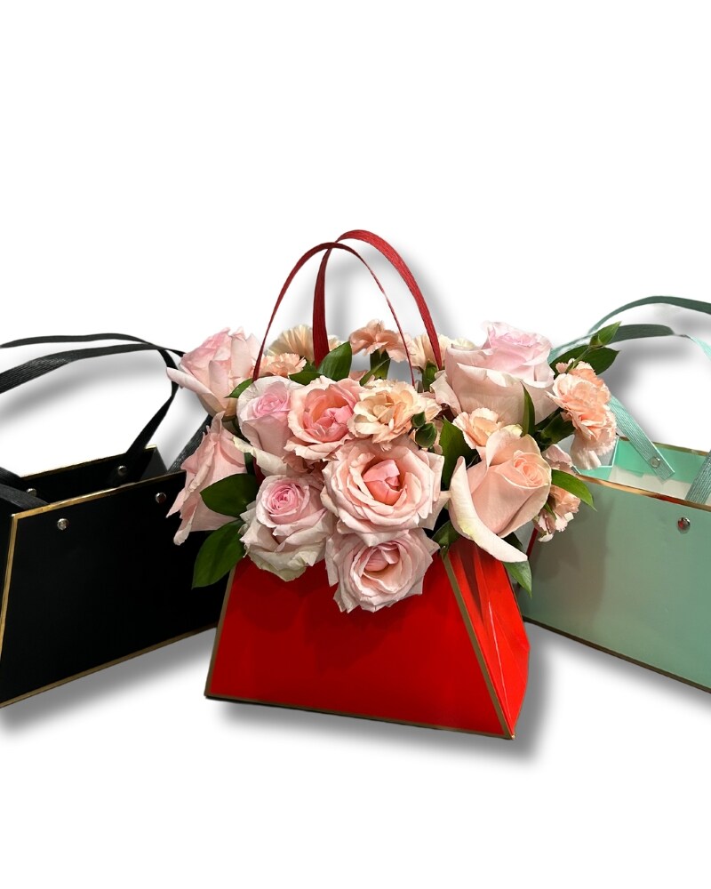 Dreamsicle Whisper Blooming Tote in Washington DC - Lee's Flower Shop