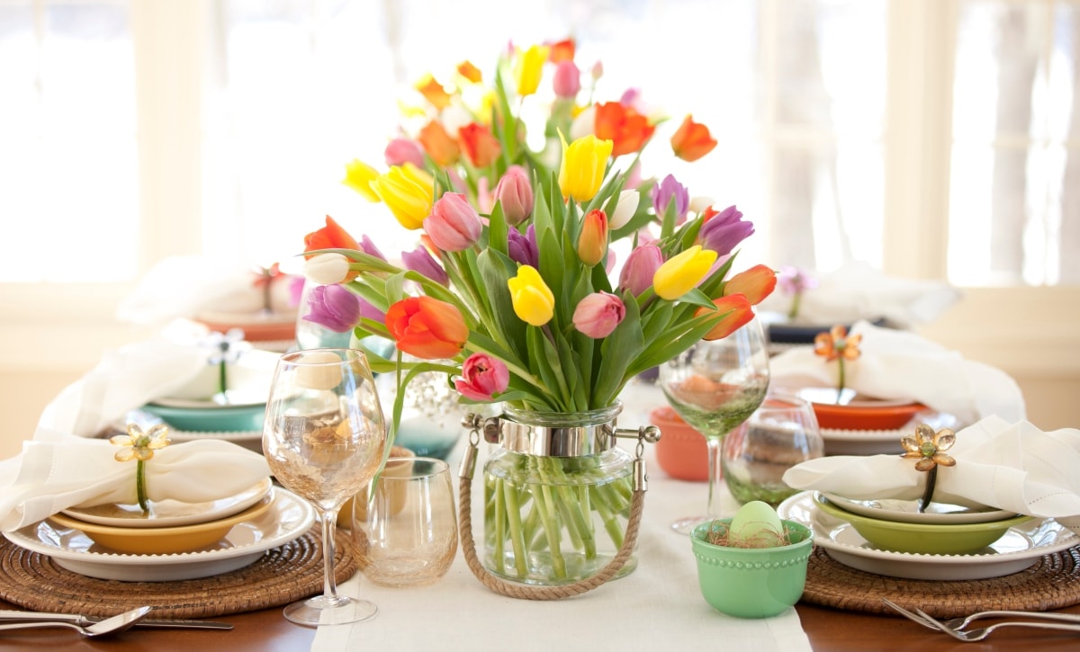 Spring Flowers The Best Reasons to Send Blooms in April