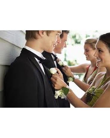 Boutonniere Flower Arrangement
