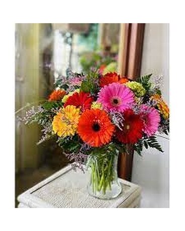 Kitty Foreman (That 70's Show) Flower Arrangement