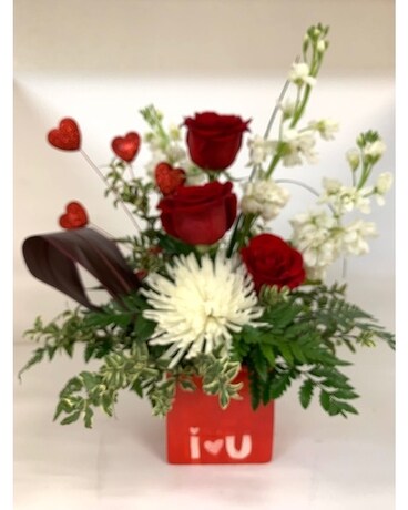 Red & Pink Square Ceramic Flower Arrangement