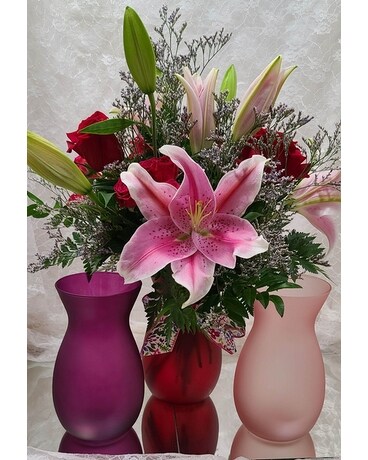 Woodland's Own Stargazer Trio Plus version Flower Arrangement