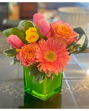 Springtime Splash Flower Arrangement