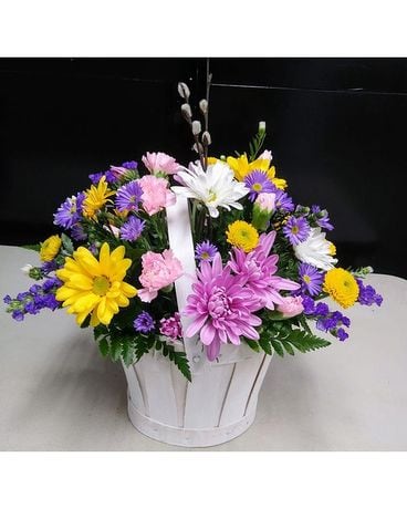 Spring basket of Daisies Flower Arrangement