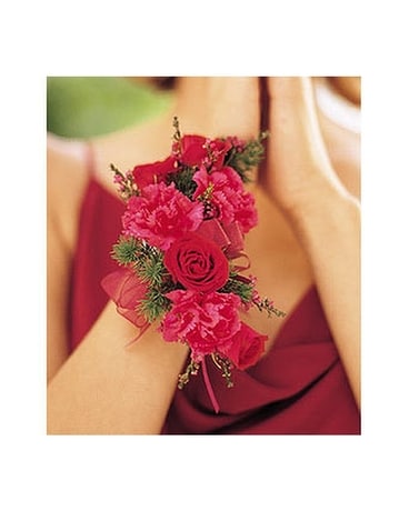 Songs of the Heart Wristlet Corsage