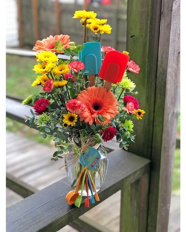 Celebrate Mom Flower Arrangement