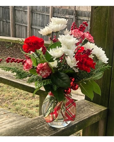Holly Jolly Flower Arrangement