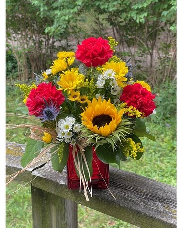 Summer Picnic Flower Arrangement