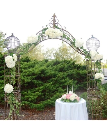 Arch - Victorian Wedding Arrangement