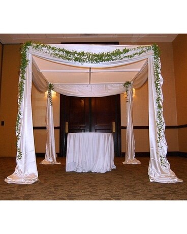 Chuppah Wedding Arrangement