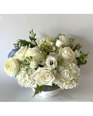 Winter Waves Flower Arrangement