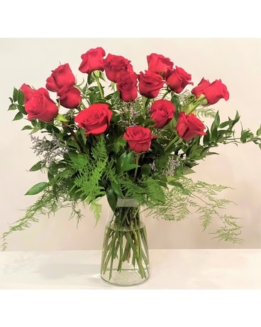 18 Red Roses Flower Arrangement