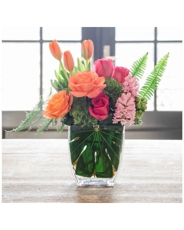 Clear Flat Vase Design Flower Arrangement