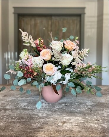 Terra Cotta Color Ceramic Container Design Flower Arrangement
