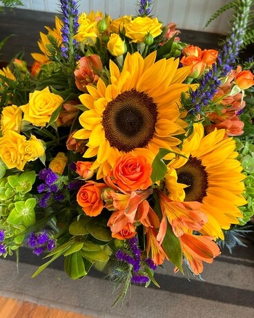 Golden Delight Flower Arrangement