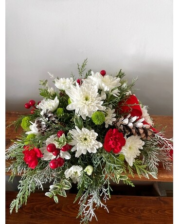 Traditional Christmas Centerpiece Flower Arrangement