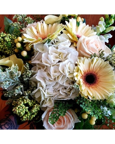 Sincere Thoughts Flower Arrangement