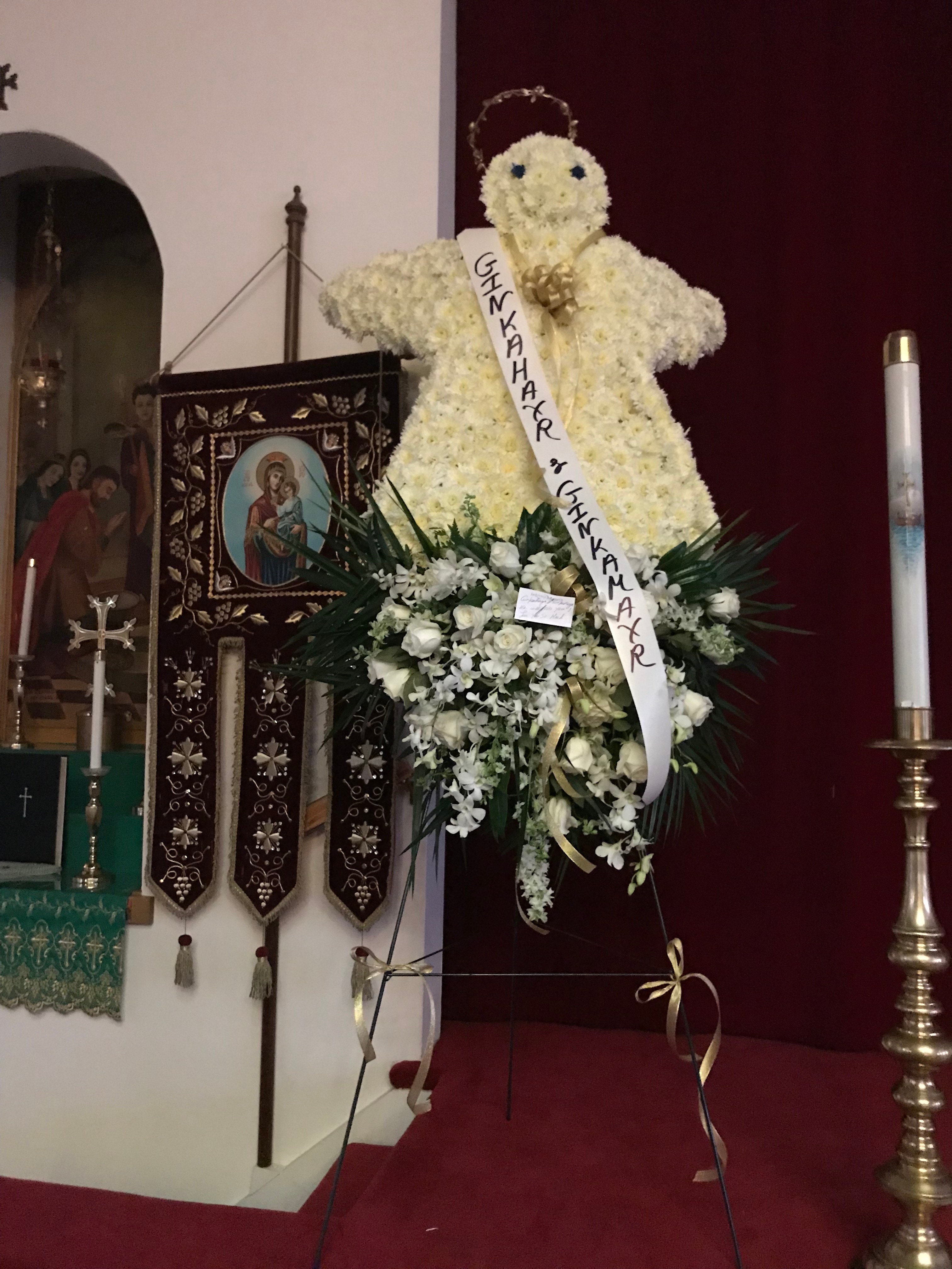 sympathy middle bouquet image
