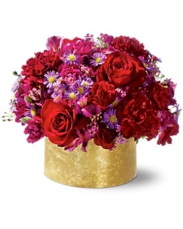Blushing Blossom Centerpiece In Tampa Fl Moates Florist Blushing Blossom Centerpiece Flower Arrangement