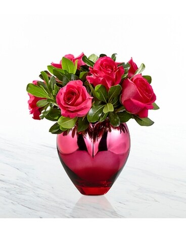 FTD HOLD ME IN YOUR HEART ROSE BOUQUET Flower Arrangement