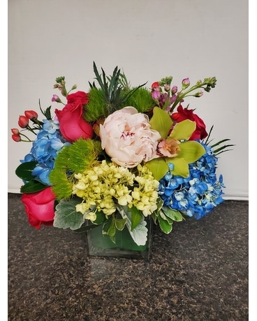 Pastel Garden Bouquet Flower Arrangement