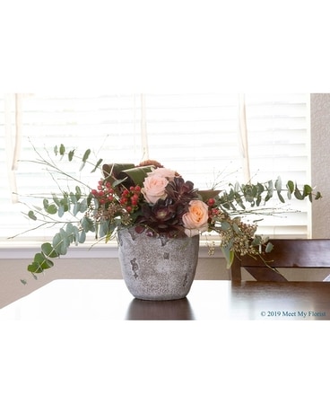 Tiffany Glamour Flower Arrangement