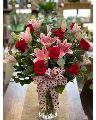 Hollywood Valentine Flower Arrangement