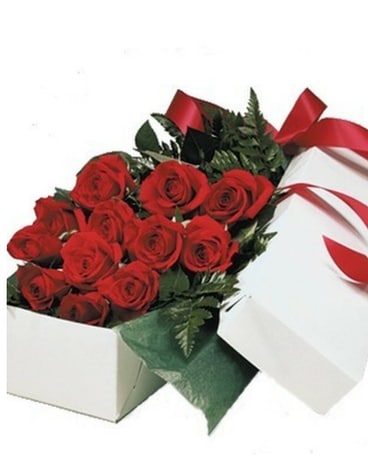 Dozen Boxed Roses Flowers