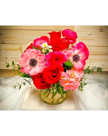 Petite & Sweet Flower Arrangement