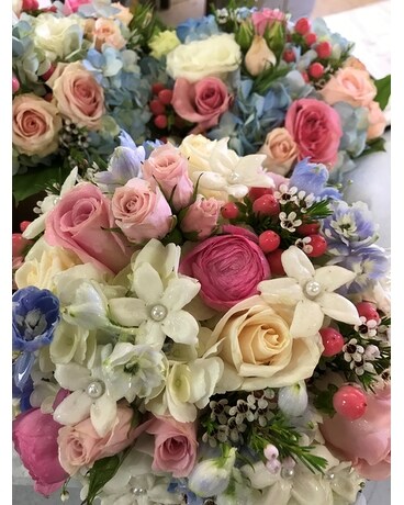Isn't She Pearly? Flower Arrangement